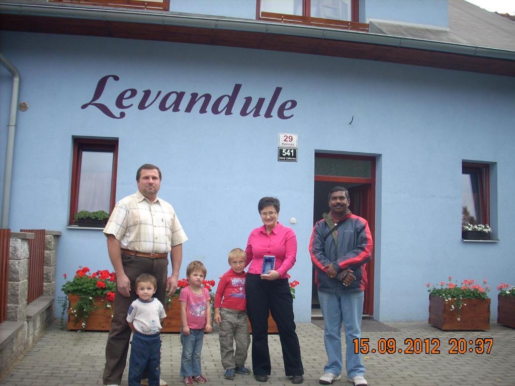 Levandule Бърно Екстериор снимка